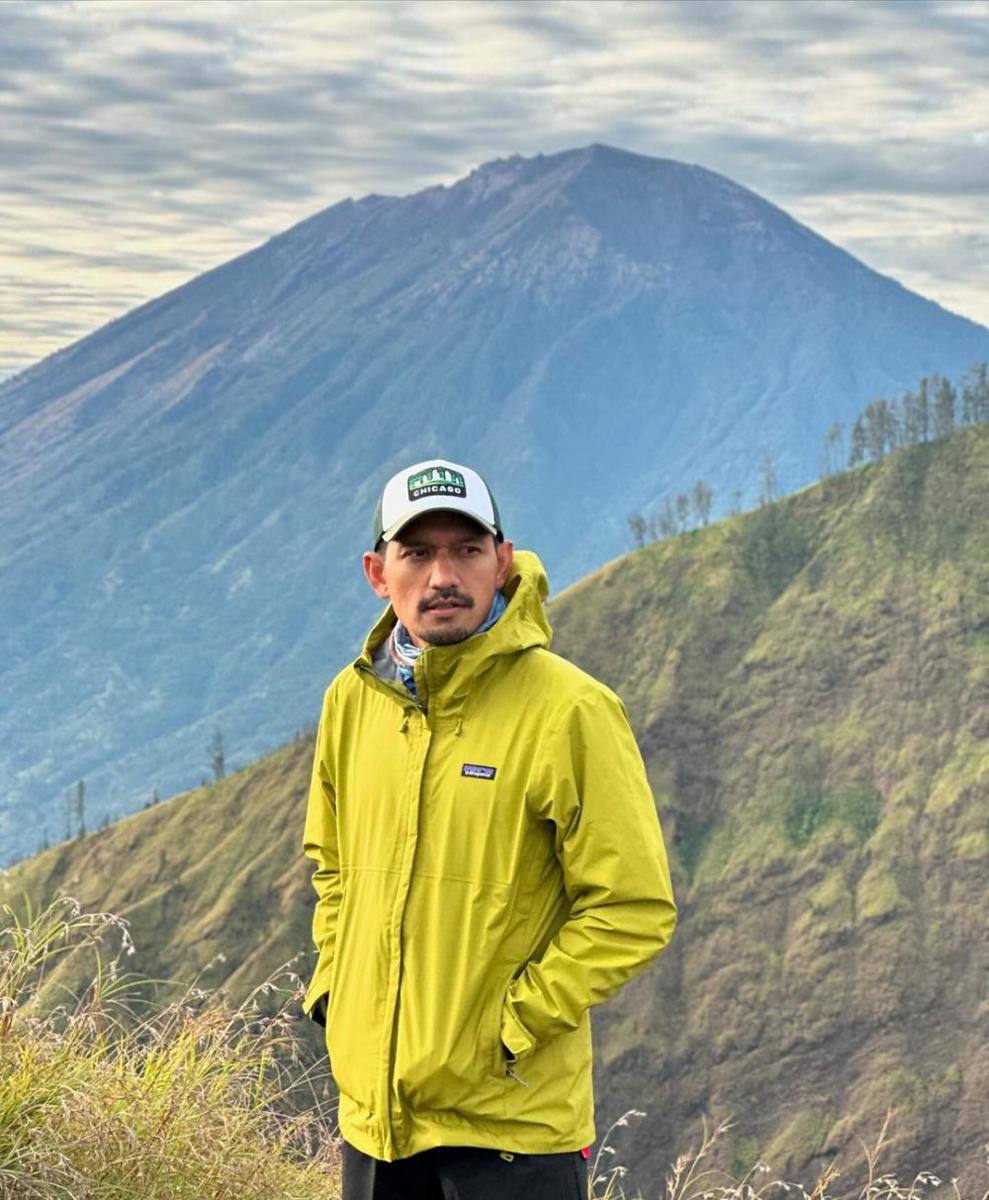 potret Ibnu Jamil mendaki (instagram.com/ibnujamilo)