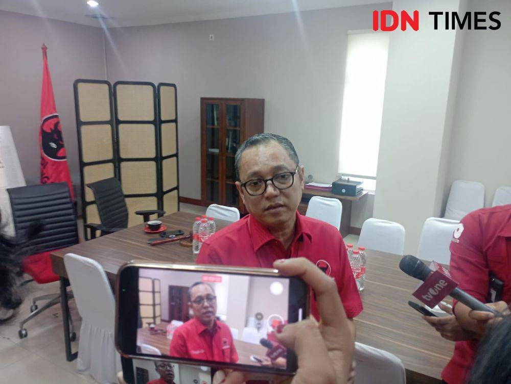 Ketua DPP PDIP, Deddy Yevri Sitorus (IDN Times/Dini Suciatiningrum)