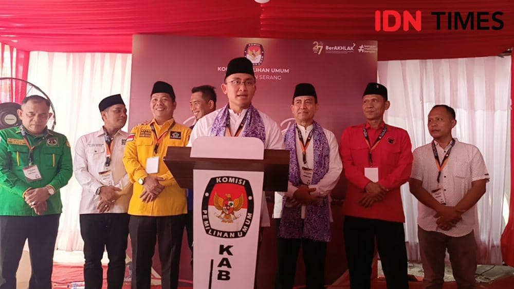 Anak Atut Resmi Daftar Cabup ke KPU Serang