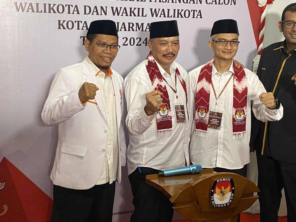 Pasangan Balon Wali Kota Banjarmasin, Mukhyar dan Awan Subarkah.