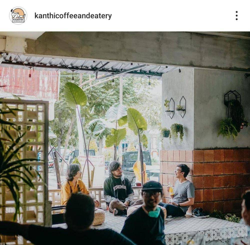 Potret Kanthi Coffee and Eatery (instagram.com/kanthicoffeeandeatery)