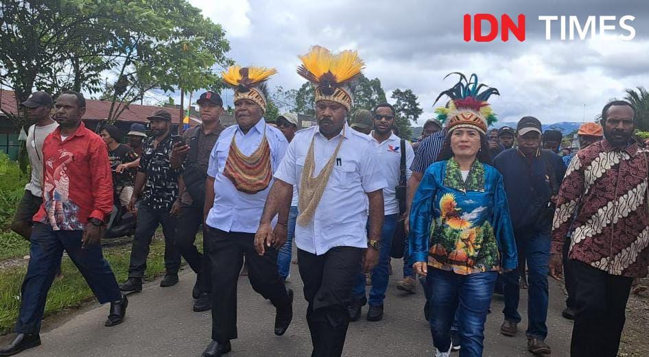 Pilkada Nduga, Pendukung Sambut Meriah Namia Gwijangge-Obed
