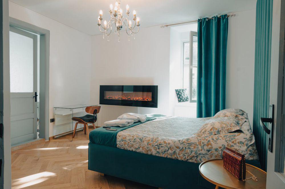 inspirasi fireplace dalam rumah (pexels.com/Alexandru Cojanu)