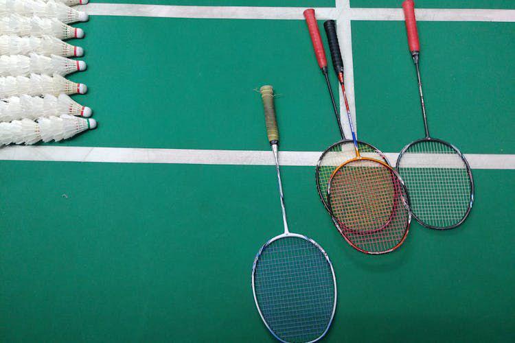 Tips Memilih Jenis Raket Yonex Sesuai Gaya Main