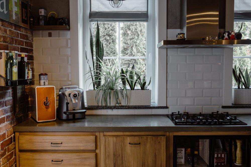 ide ambalan untuk dapur (pexels.com/Polina Kovaleva)