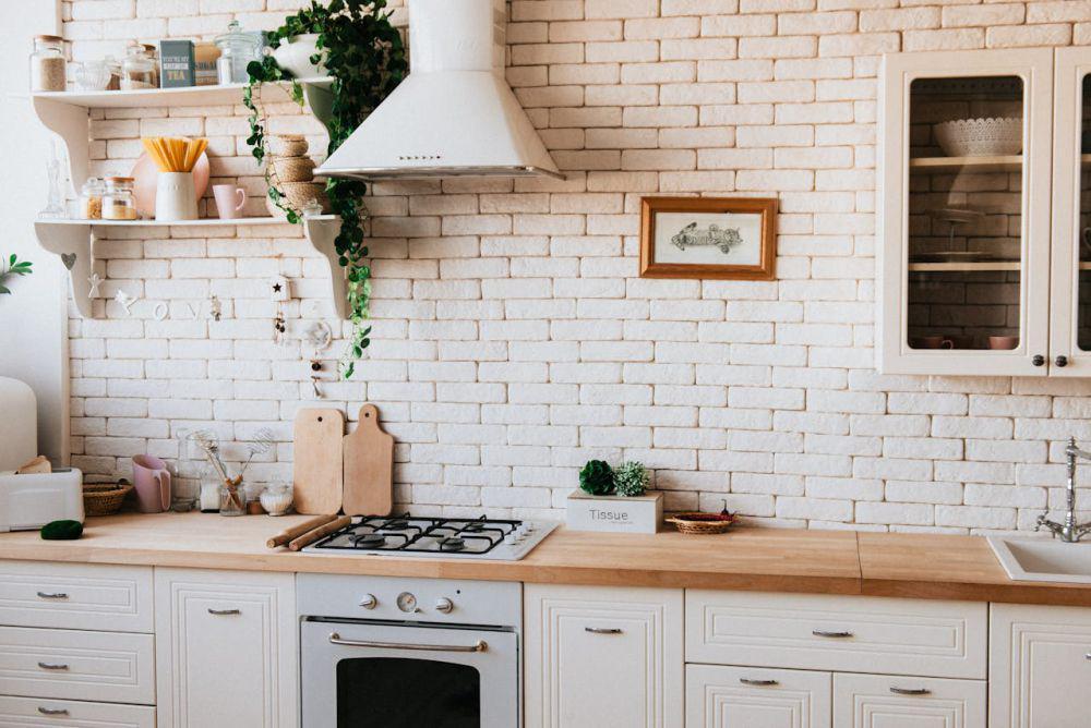 ide ambalan untuk dapur (pexels.com/Dmitry Zvolskiy)