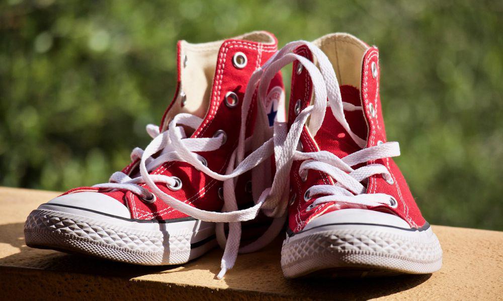Ilustrasi menjemur sepatu. (pixabay.com/sweetlouise)
