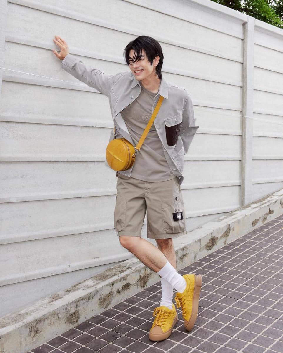 layering outfit ala Mile Phakphum (instagram.com/milephakphum)