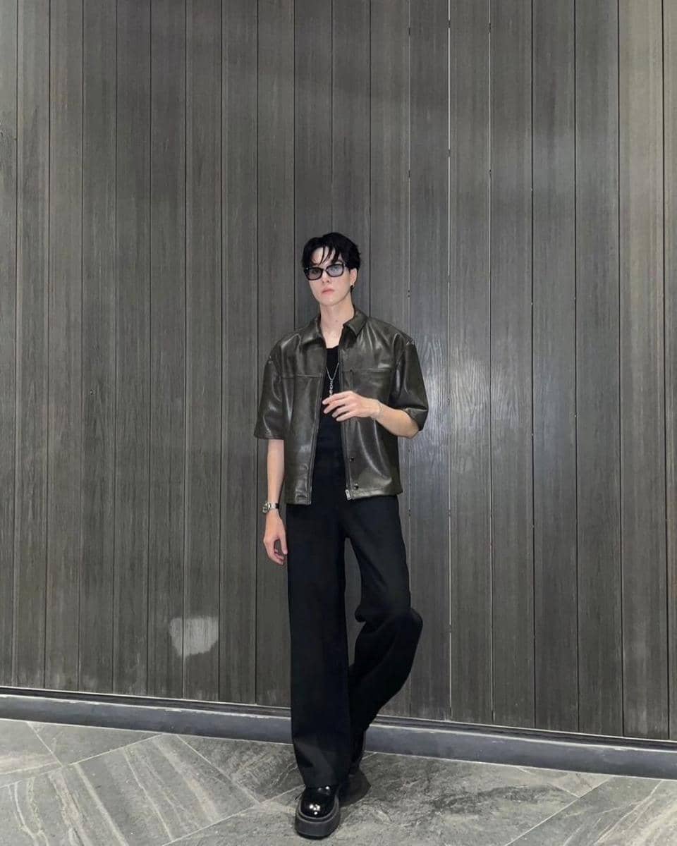 OOTD nuansa hitam ala Nani Hirunkit (instagram.com/hirunkit_)