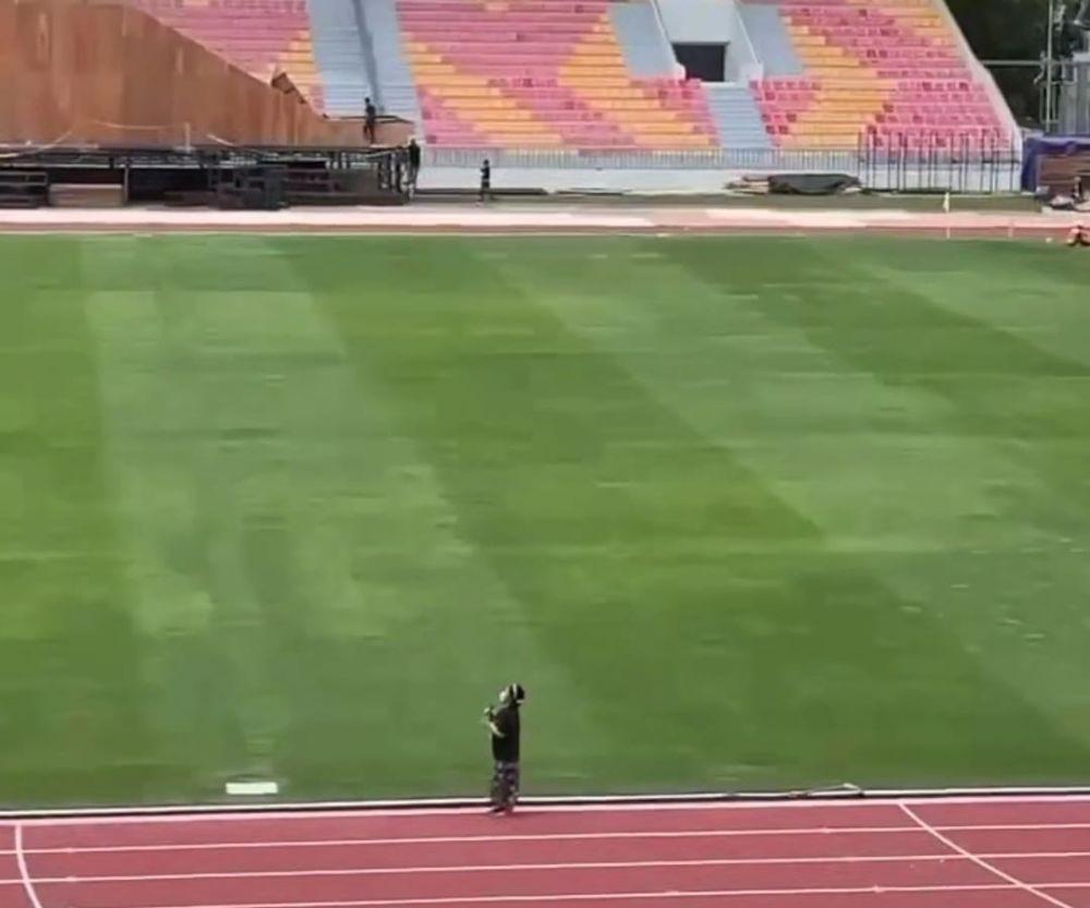 Viral! Diduga Mbak Rara Ritual Tangkal Hujan di Stadion PON Aceh
