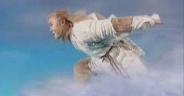 Sun Go Kong mengendarai awan  ( Dok. TVB / Journey to the West )