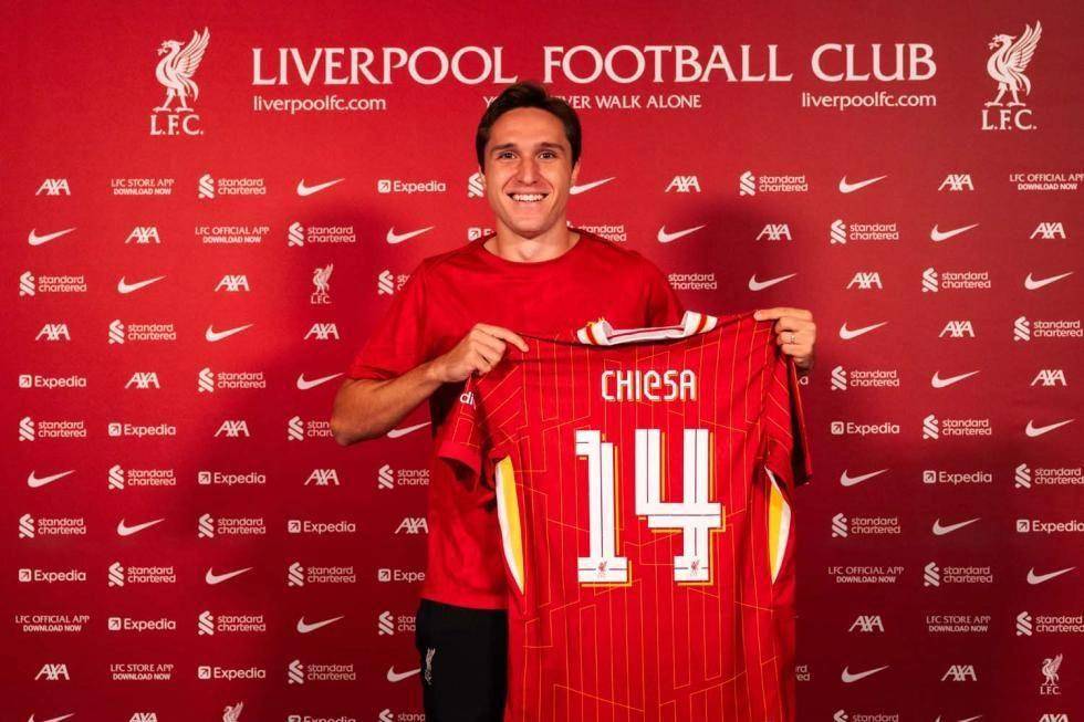 Federico Chiesa resmi menjadi pemain Liverpool. (liverpoolfc.com)
