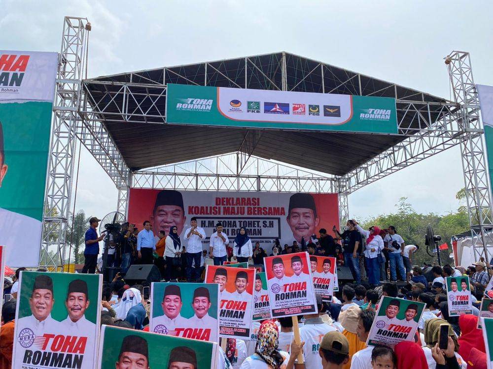 Pasangan Toha Tohet-Rohman yang diusung Koalisi Maju Bersama sebagai Calon Bupati dan Wakil Bupati Muba Periode 2024-2029 baru saja menggelar deklarasi maju pilkada yang dilaksanakan Rabu (28/8/2024) IDN Times/istimewa