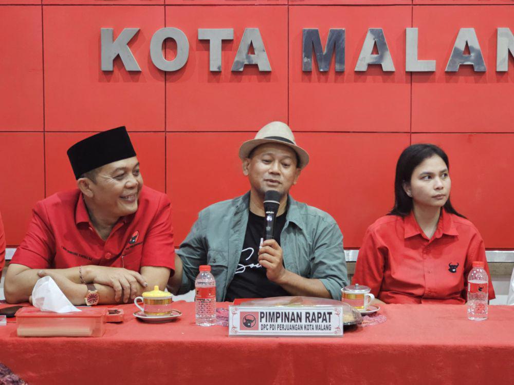 Pengumuman surat rekomendasi PDIP untuk Pilwali Malang 2024 untuk Heri Cahyono dan Ganis Rumpoko. (IDN Times/Rizal Adhi Pratama)