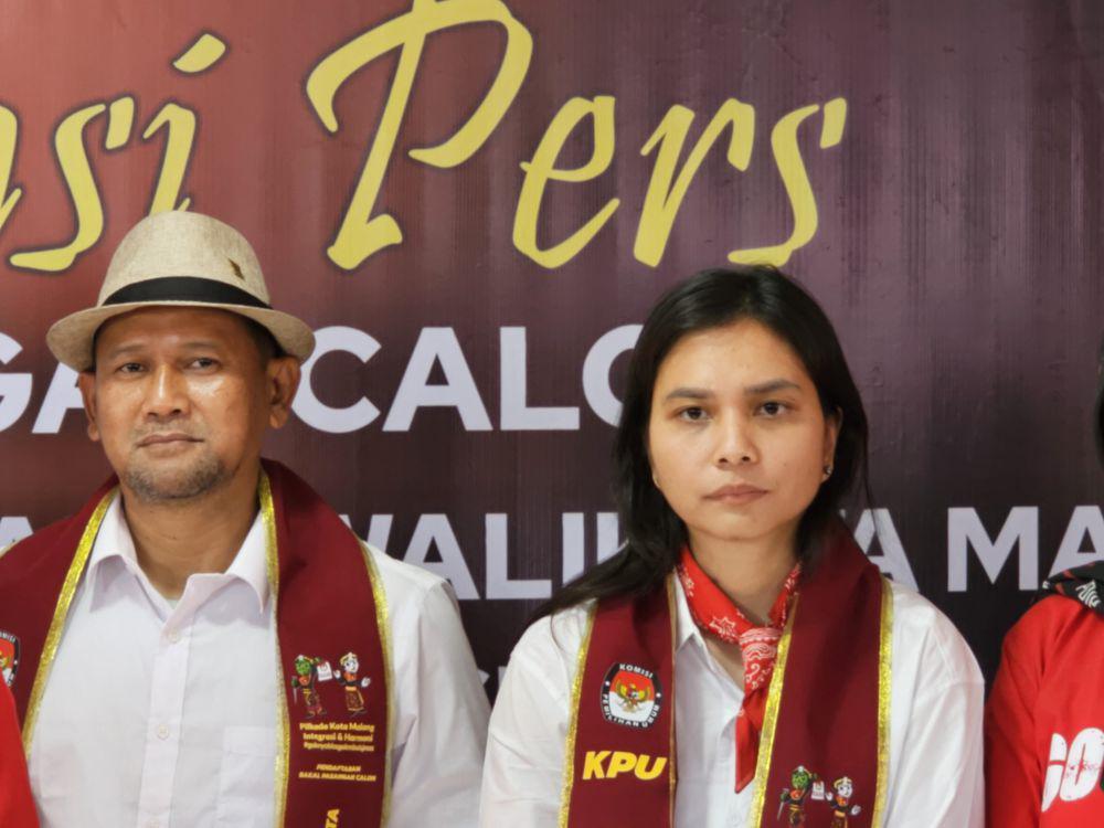 Heri Cahyono-Ganis Rumpoko saat mendaftar ke KPU Kota Malang. (IDN Times/Rizal Adhi Pratama)