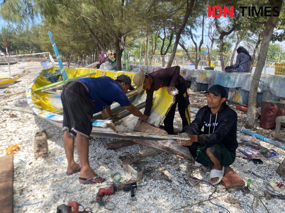 Harap-harap Cemas Nelayan Surabaya Tergusur Reklamasi