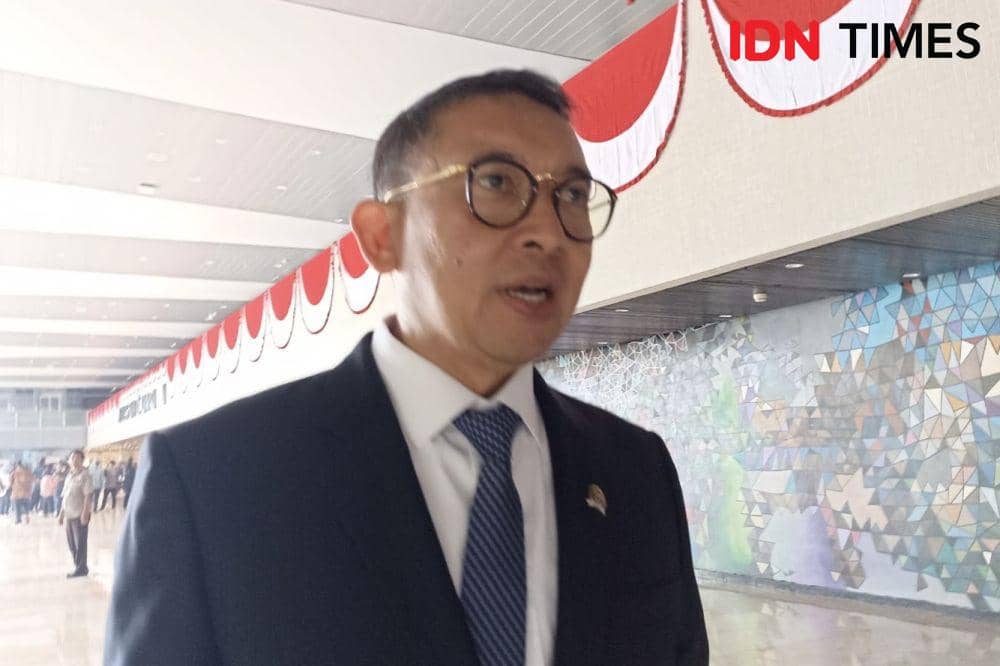 Wakil Ketua Umum Partai Gerindra Fadli Zon bicara banyaknya bakal calon kepala daerah jelang pendaftaran di KPU. (IDN Times/Amir Faisol)