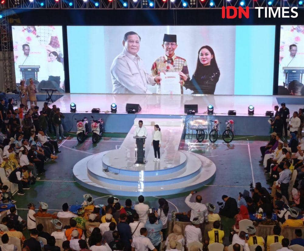 Deklarasi Amsakar - Li Claudia di Sporthall Temenggung Abdul Jamal Batam (IDN Times/Putra Gema Pamungkas)
