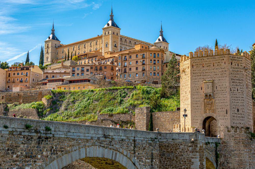 Alcázar de Toledo (pixabay.com/Javier Alamo)