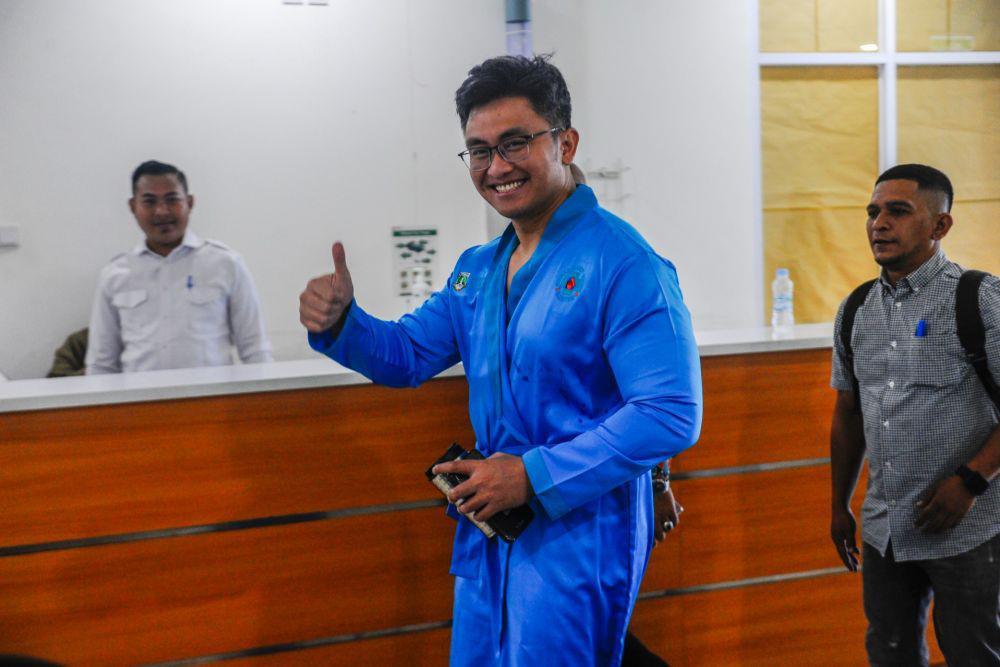 Maju di Pilkada Serang, Putra Ratu Atut Jalani Pemeriksaan Kesehatan