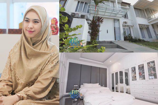 9 Potret Rumah Oki Setiana Dewi, Ruang Tamunya Seluas Lapangan!