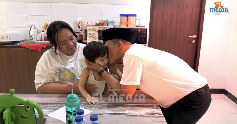 potret Sule jenguk Adzam yang lagi sakit (youtube.com/SL MEDIA)