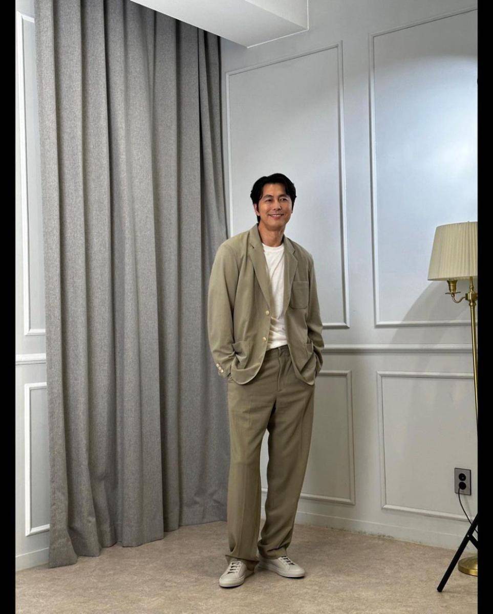 Jung Woo Sung (instagram.com/tojws)
