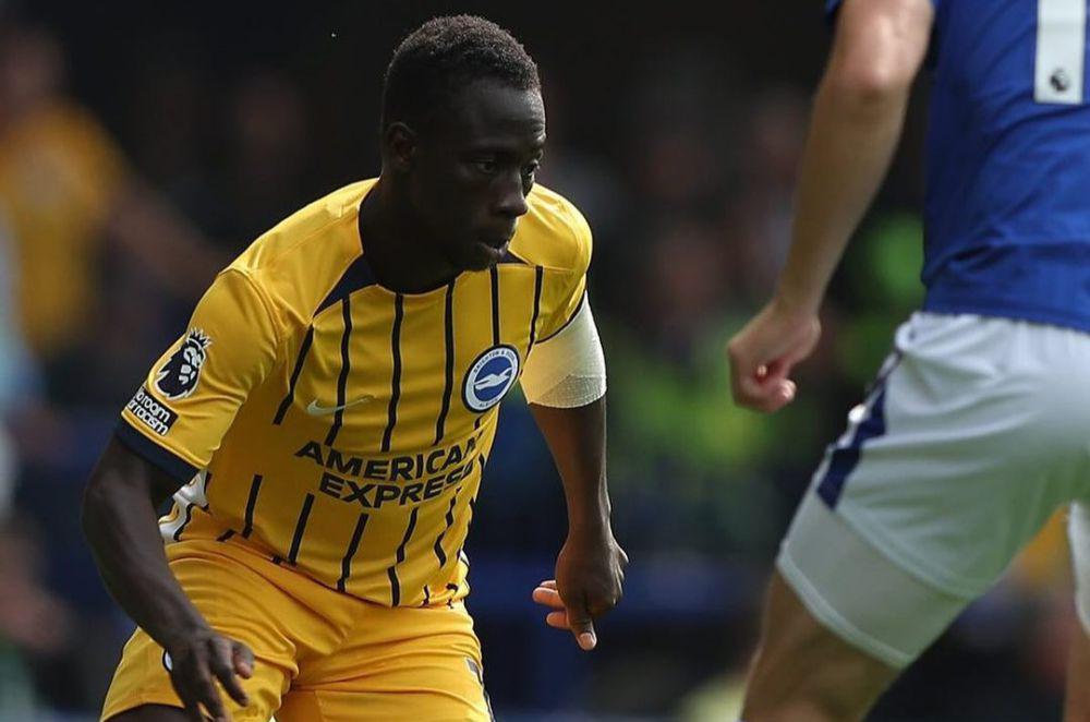 Yankuba Minteh (instagram.com/officialbhafc | instagram.com/minteh01)