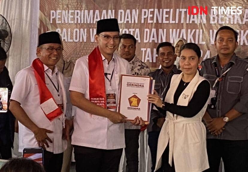 Rico-Zaki Daftar Pilkada Medan, Disambut Berbagai Atraksi Budaya