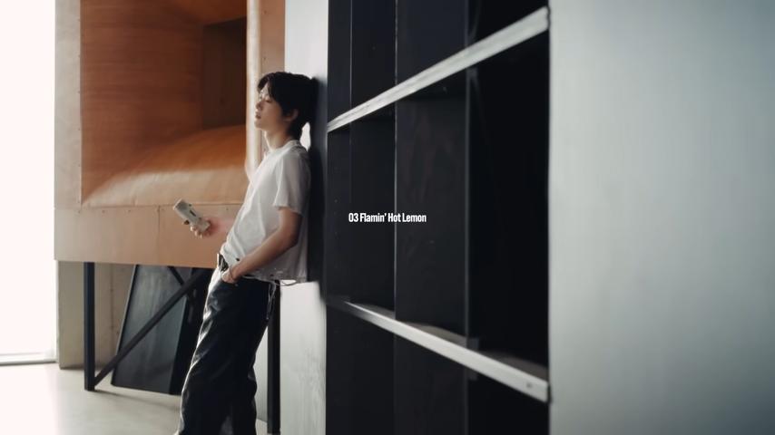 Jaehyun NCT untuk lagu "Flamin' Hot Lemon" (youtube.com/@NCTsmtown)
