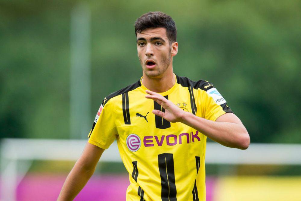 Mikel Merino bermain bersama Borussia Dortmund. (twitter.com//BVB)