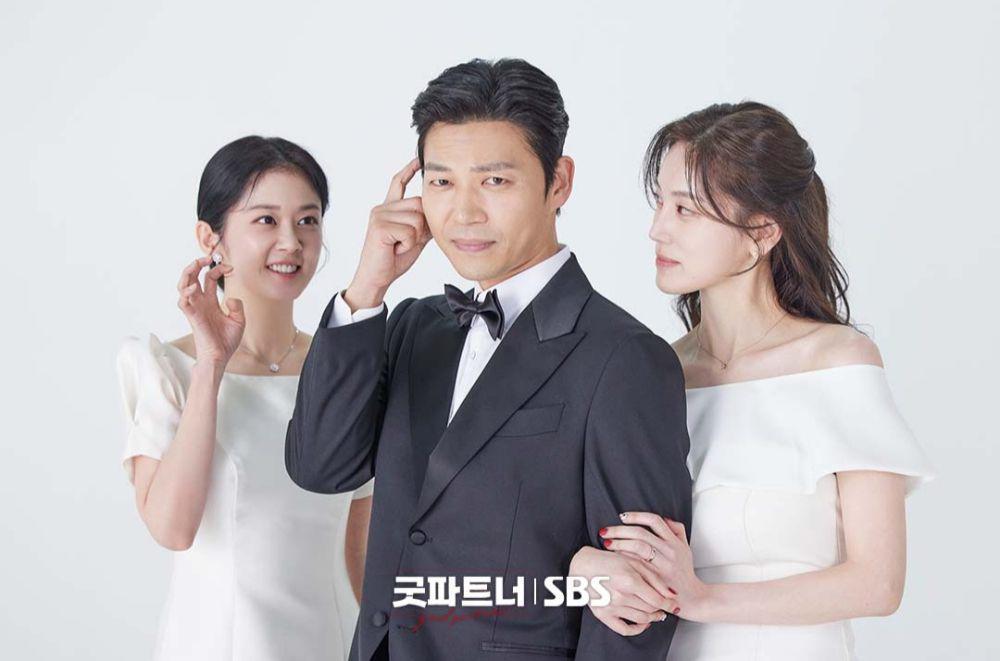 Jang Na Ra, Ji Seung Hyun, dan Han Jae Yi di Good Partner (instagram.com/sbsdrama.official)