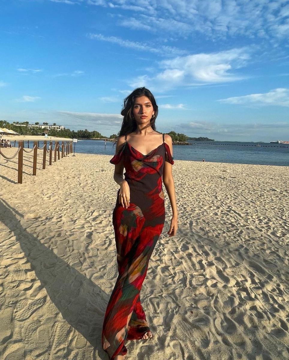 Potret Finalis Miss Universe Indonesia 2024 Fiza Khan (Instagram.com/fizajkhan)