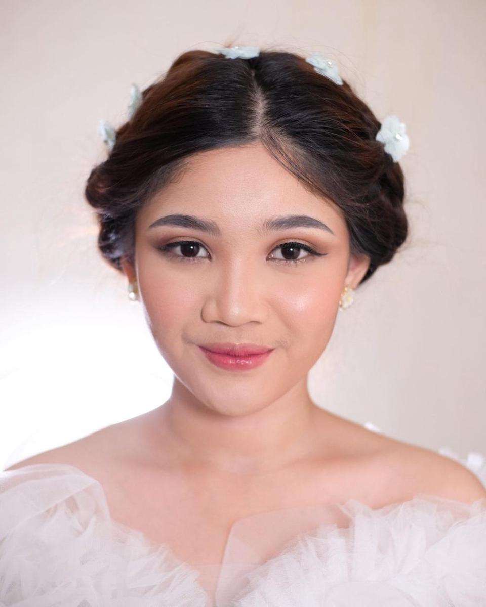 Zahrina Sandra Make Up Artist (Instagram/zahrinasandramua)