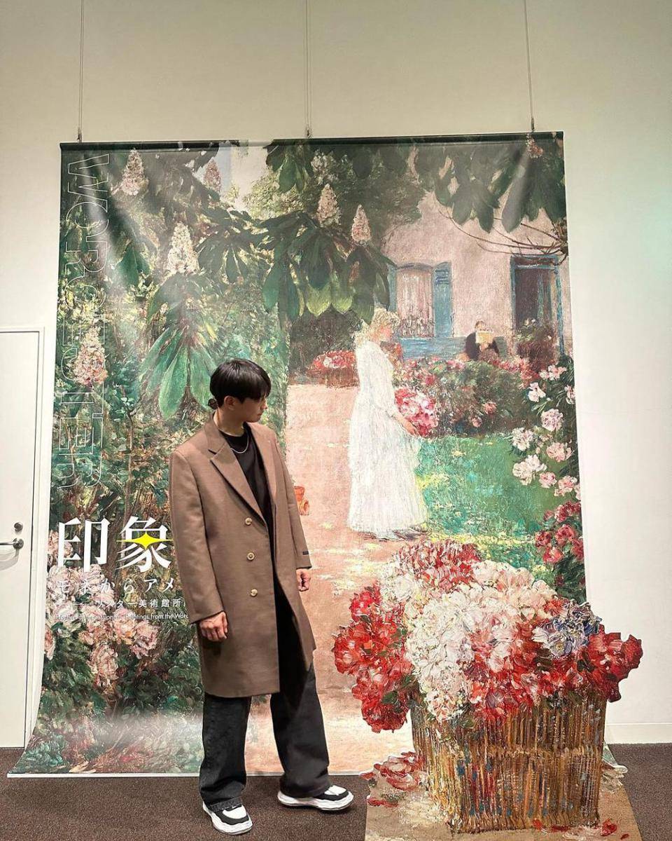 outfit day out ala Minho SHINee (instagram.com/choiminho_1209)