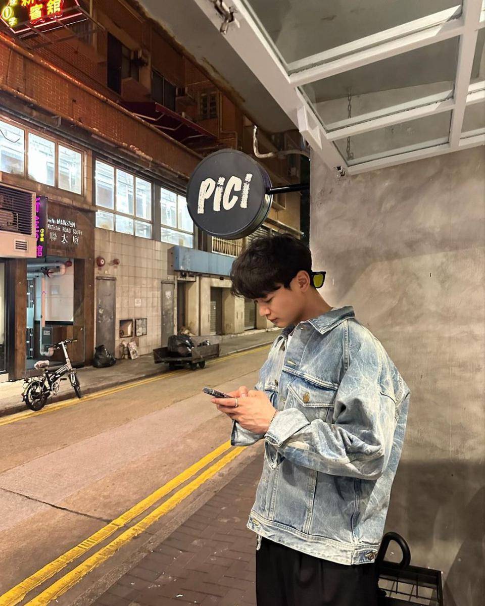 outfit day out ala Minho SHINee (instagram.com/choiminho_1209)