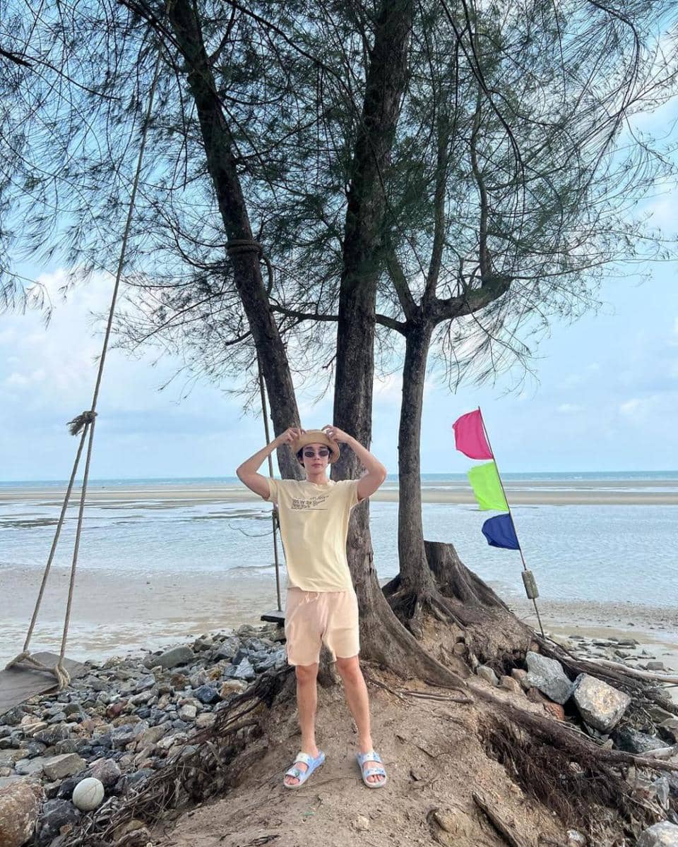 short pants ala Jimmy Potiwihok (instagram.com/jimmyyjp)