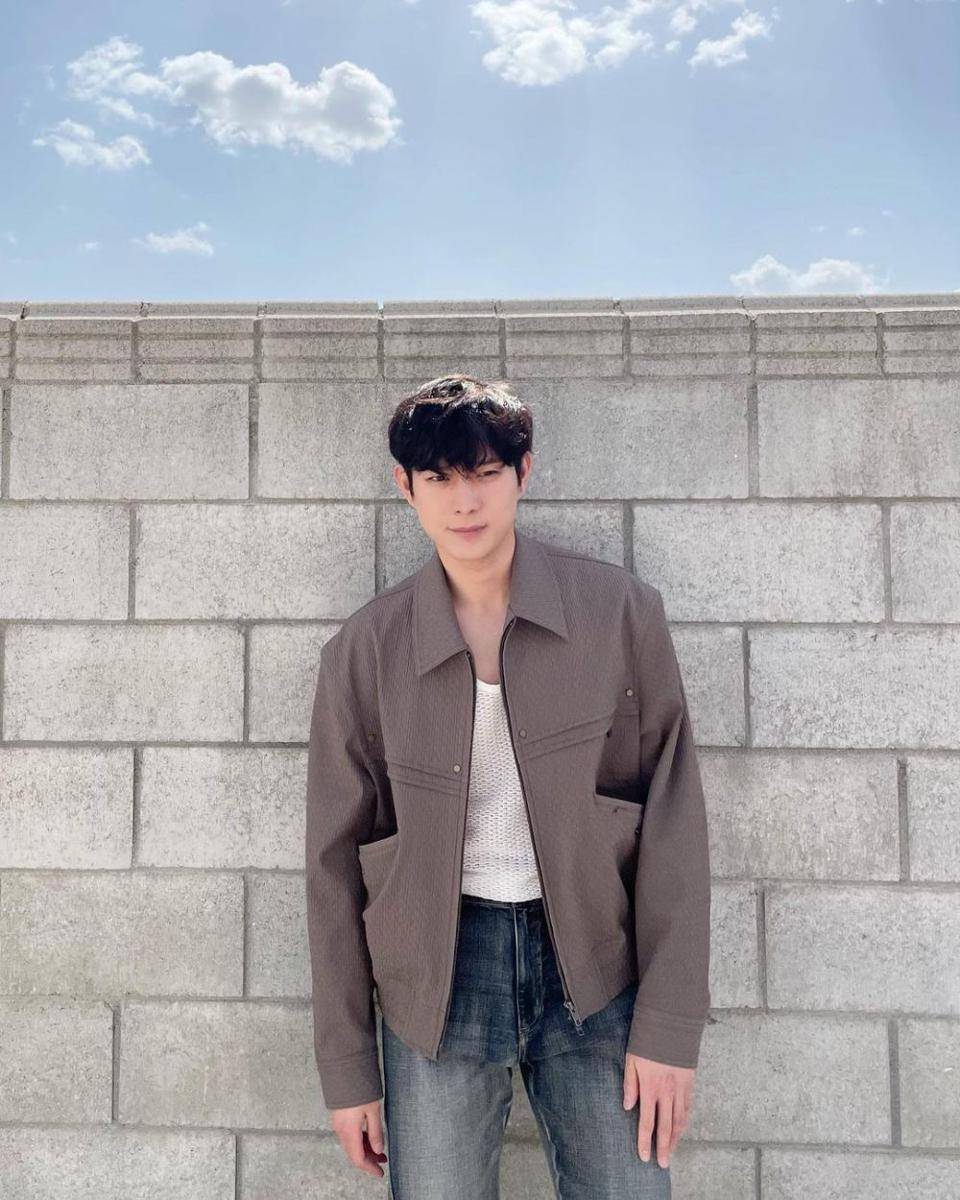 Kim Young Dae (instagram.com/youngdae0302)