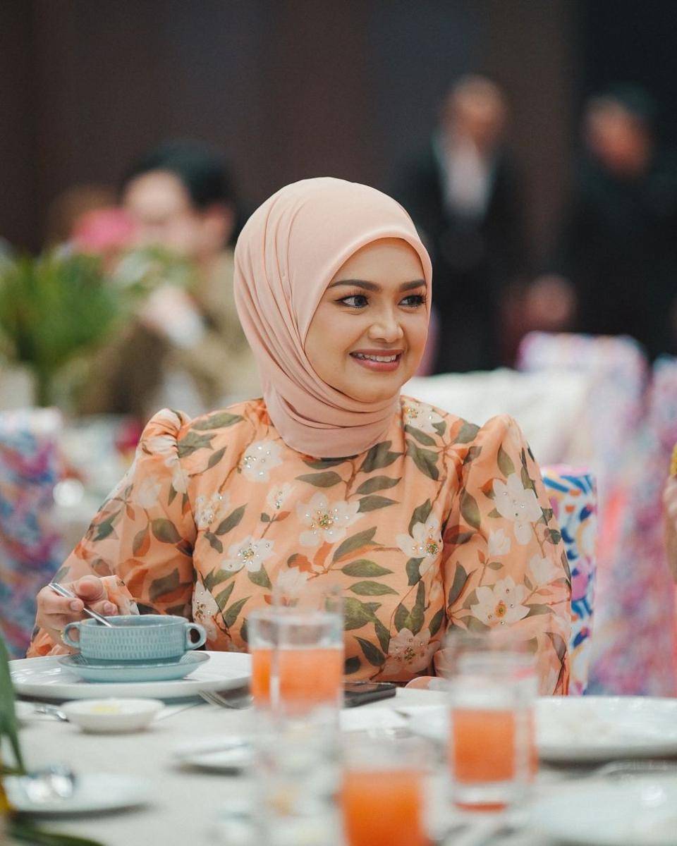 anniversary Siti Nurhaliza dan suami (Instagram.com/ctdk)