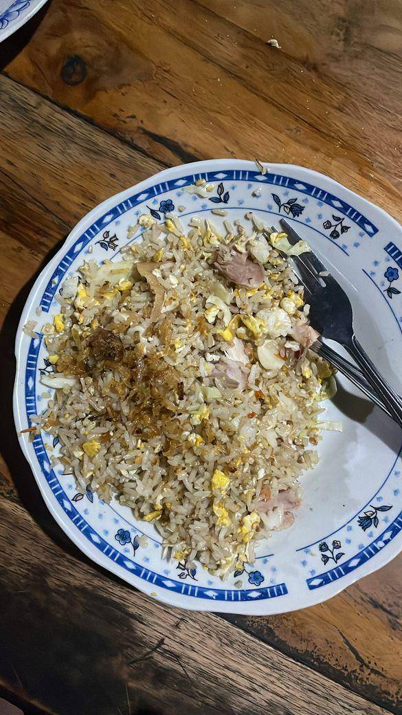 Nasi goreng anglo Mbah Man Kediri yang legend. Foto: Dhafintya Noorca