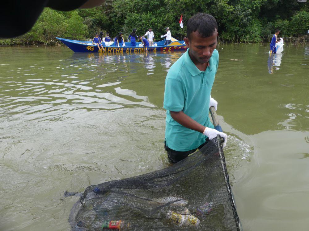 Jadi Penopang Pangan, Laut Bersih Bukan Hanya Impian