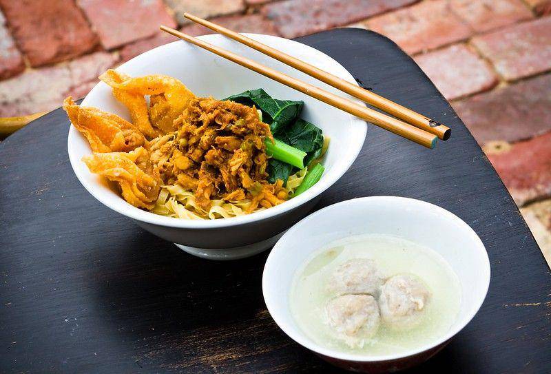 ilustrasi mie ayam bakso (flickr.com/Matthew Kenwrick)