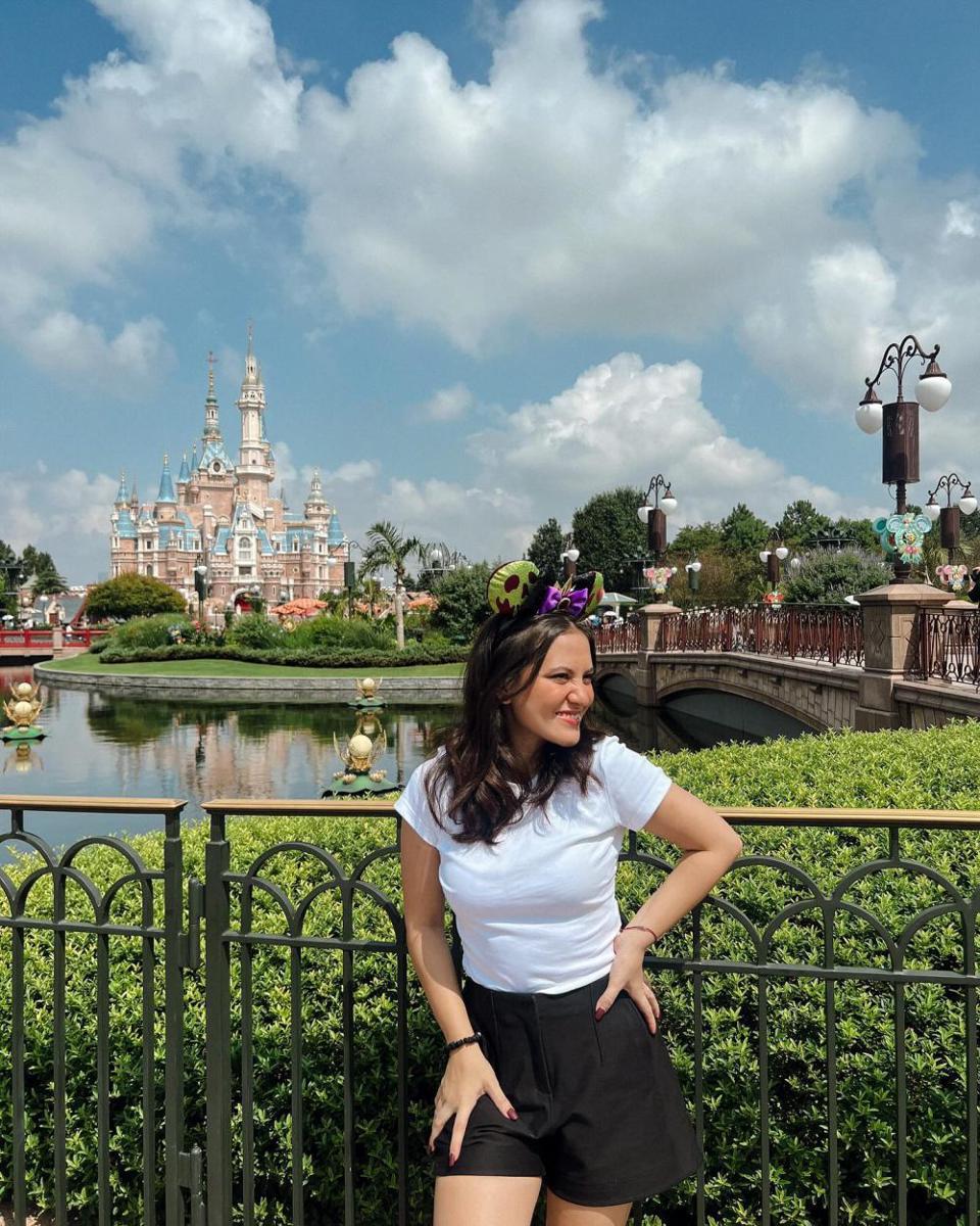 potret Marsha Aruan liburan ke Disneyland Hongkong (instagram.com/aruanmarsha)