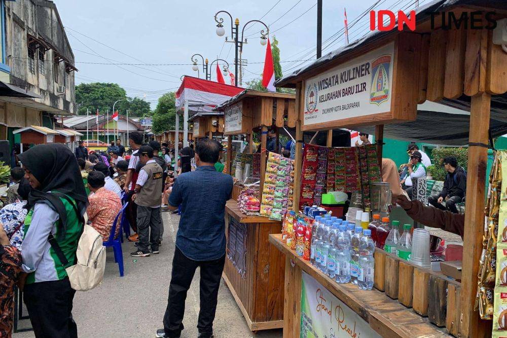 Suasana Wisata Kuliner LPM Baru Ilir di Balikpapan Barat, Kota Balikpapan usai diresmikan Jumat (30/8/2024). (IDN Times/Fatmawati)