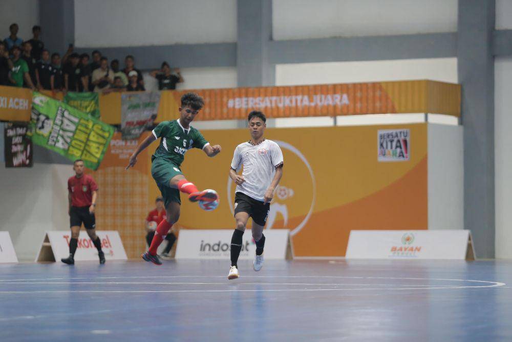 Duel DKI Jakarta kontra Jawa Timur pada lanjutan futsal PON 2024 (dok.Media Futsal PON)
