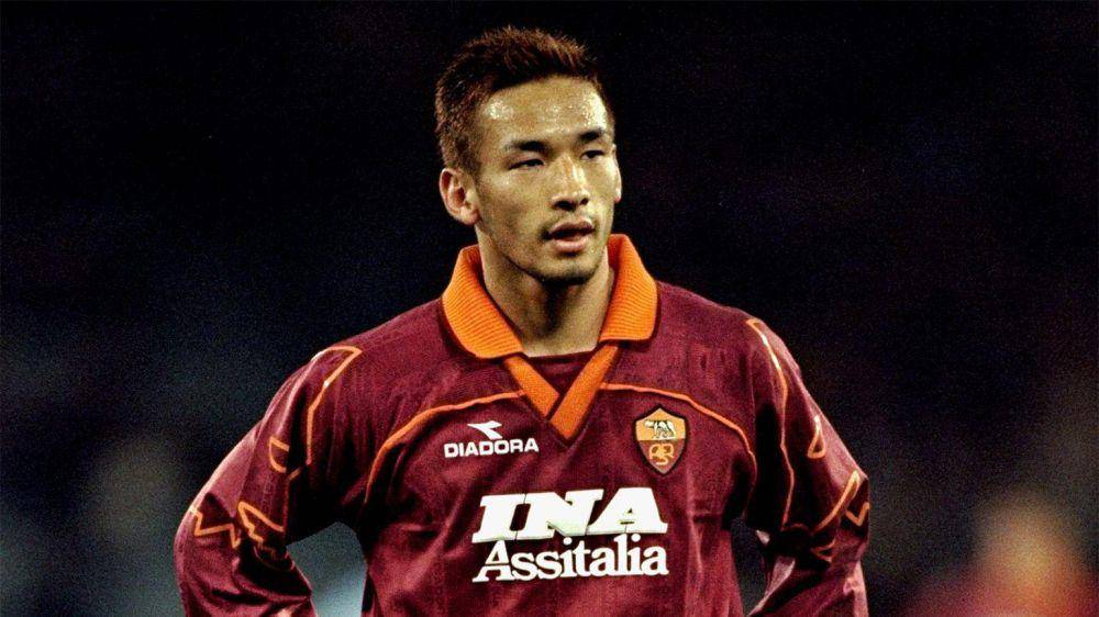 Hidetoshi Nakata (asroma.com)