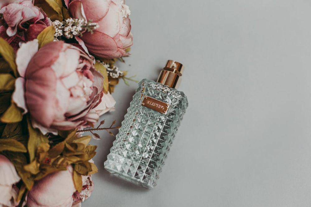 ilustrasi produk parfum (pexels.com/Anastasiya Lobanovskaya)