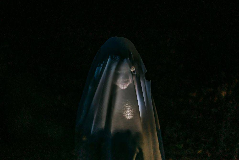 ilustrasi hantu (pexels.com/Charles Parker)