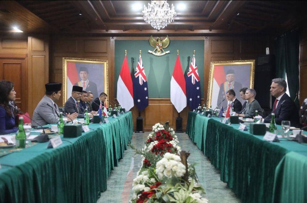Menteri Pertahanan Prabowo Subianto ketika melakukan pertemuan dengan Wakil PM Australia, Richard Marles di Akademi Militer, Magelang. (Dokumentasi Kemenhan)