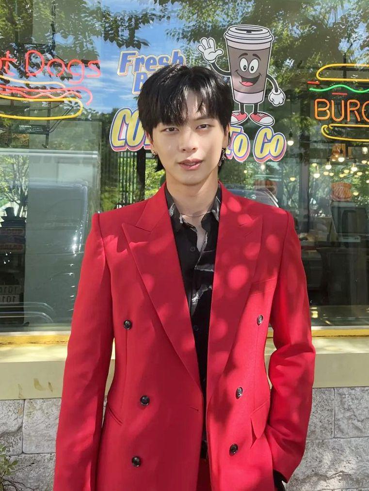 potret Sungjae BTOB (instagram.com/yook_can_do_it)